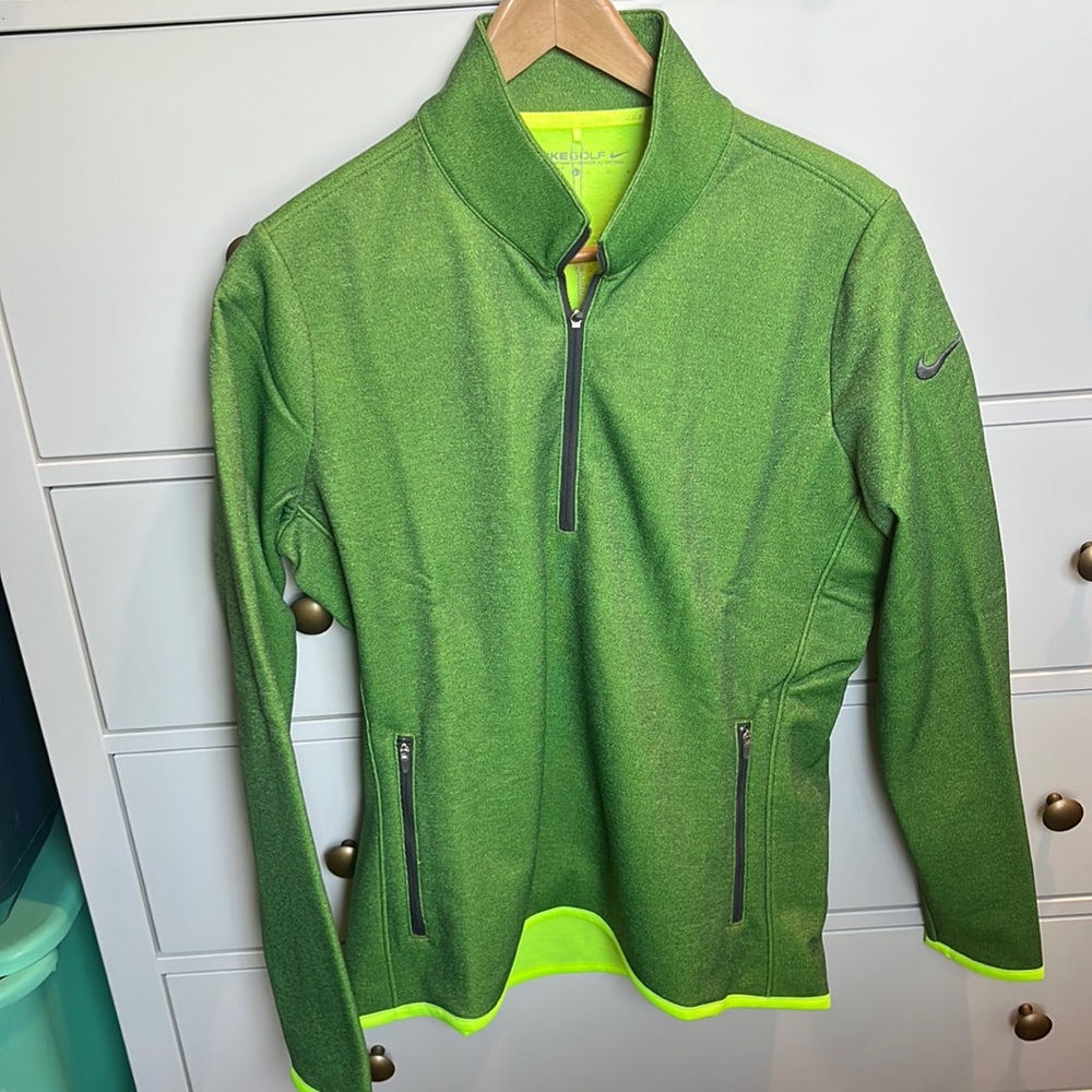 NikeGolf ThermaFit 1/4 zip fleece. Heathered green w/ neon accent.  New w/Tags.